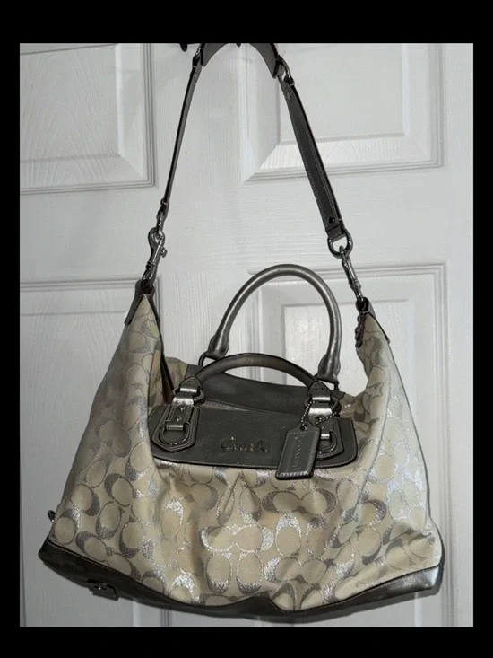 Coach Signature Hobo Handbag in Metallic Silver Zipper Closure Adjustable Strap - Picture 9 of 10